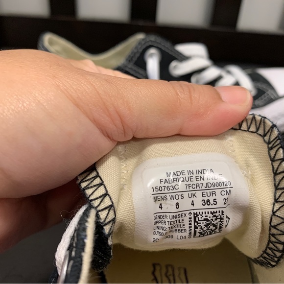 Converse shoes - Picture 5 of 5